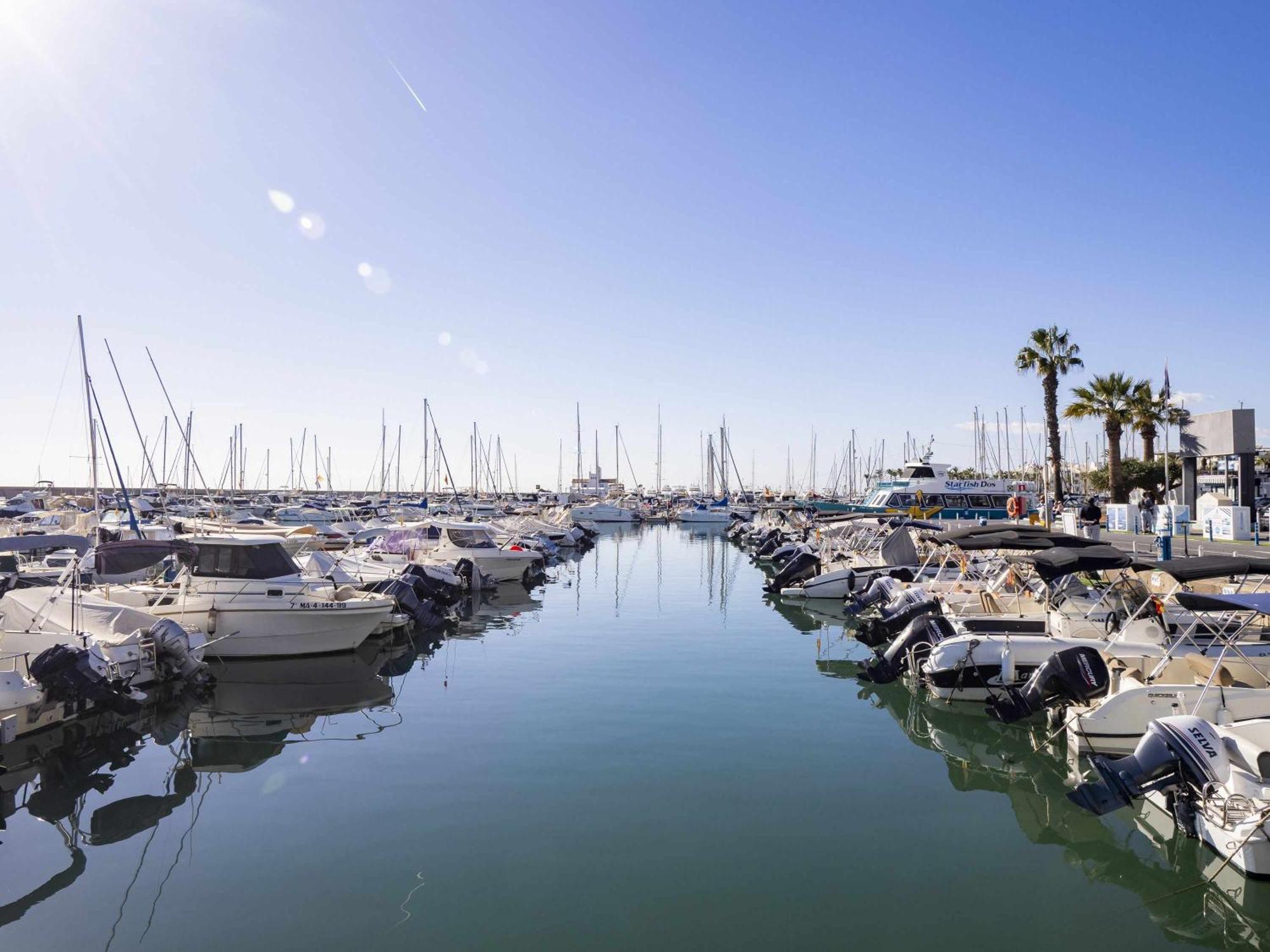 Mshome Puerto Marina Exclusive Benalmádena Exteriör bild